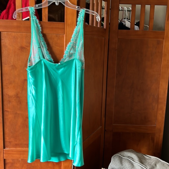 Victoria’s Secret Beautiful Shine Light Green Lace “V” Front Satin Nightie - Picture 2 of 7